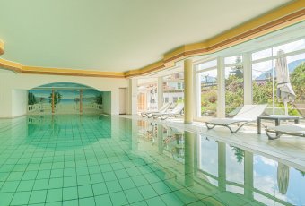 Schwimmbad_6.jpg
